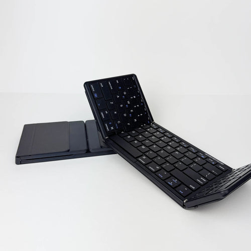 AEROBoard Z 2.0 foldable keyboard and mouse