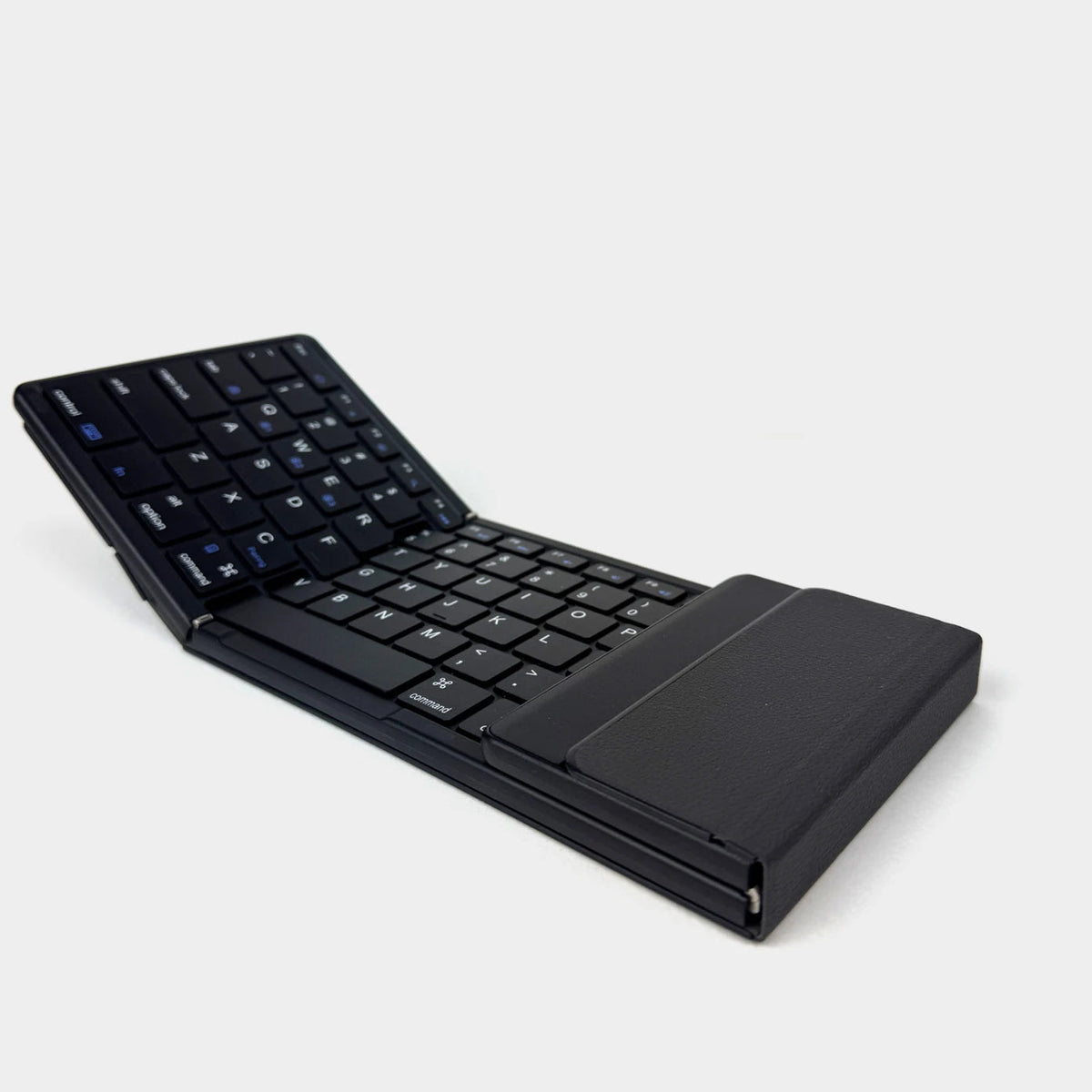 AEROBoard Z 2.0 foldable keyboard and mouse